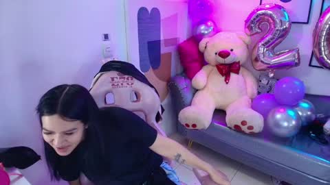 Sasha online show from April 17, 2026, 3:20 am