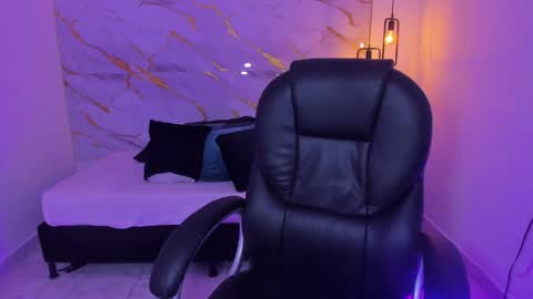 Sasha online show from February 4, 2025, 1:56 am