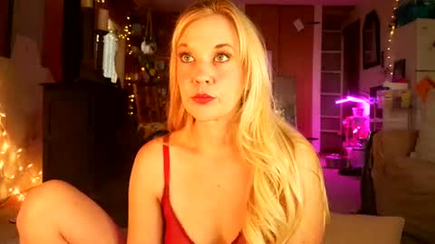 Snapshot of sasha_love__ chatting on August 1, 2026, 10:08 pm sasha_love__ online show from August 1, 2026, 10:08 pm