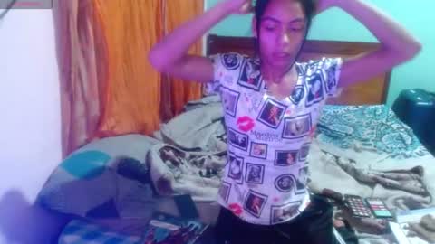 Snapshot of sasha_raven chatting on June 17, 2026, 2:36 am sasha_raven online show from June 17, 2026, 2:36 am