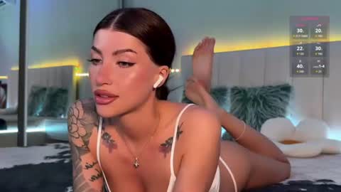 Snapshot of sasha_suprapro chatting on July 9, 2026, 9:52 pm Hi everyone my name is Sasha online show from July 9, 2026, 9:52 pm