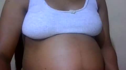 sasha_unlimtd online show from April 5, 2026, 4:15 pm