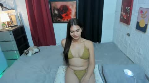 ESTELLA online show from January 6, 2025, 5:59 pm