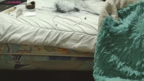 S A S H A R O S E online show from October 17, 2025, 12:19 pm