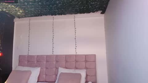 Snapshot of sasharosee_ chatting on September 14, 2025, 11:53 am S A S H A R O S E online show from September 14, 2025, 11:53 am