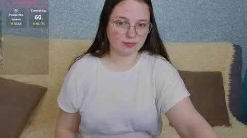 Snapshot of sashavibe chatting on May 27, 2026, 8:17 pm Sasha online show from May 27, 2026, 8:17 pm