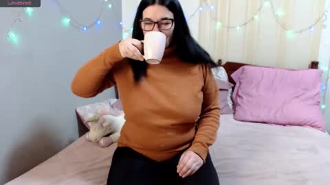 Snapshot of sashaxxxcherry chatting on February 10, 2026, 9:35 am sashaxxxcherry online show from February 10, 2026, 9:35 am