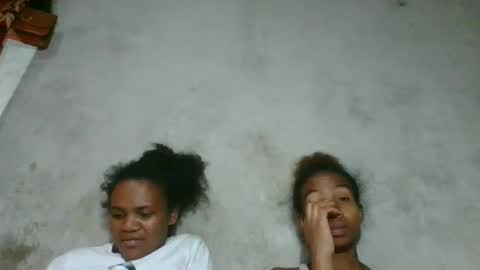 sasivia08 online show from March 5, 2026, 8:05 pm