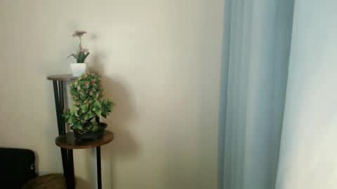 Snapshot of sassy_tinaxx chatting on May 21, 2026, 5:09 pm sassy_tinaxx online show from May 21, 2026, 5:09 pm