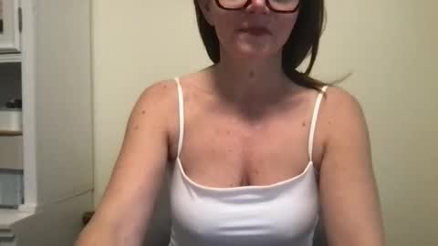 sassynsweetmilf online show from February 22, 2026, 1:20 pm