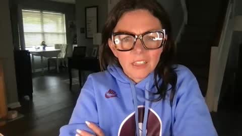 Snapshot of sassynsweetmilf chatting on April 28, 2026, 5:29 pm sassynsweetmilf online show from April 28, 2026, 5:29 pm