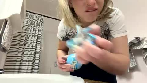 sassysquirtsmmm online show from March 9, 2026, 2:48 am