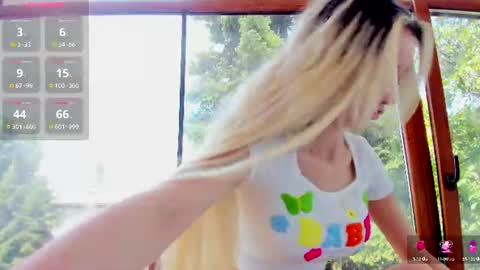 Snapshot of sassyt33n chatting on June 25, 2026, 8:19 am sassyt33n online show from June 25, 2026, 8:19 am