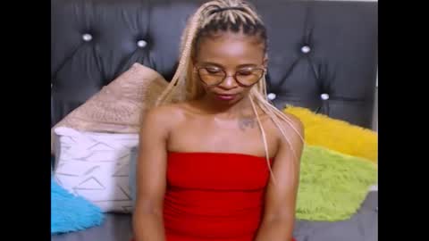 sasyylissaa online show from March 15, 2026, 1:50 pm