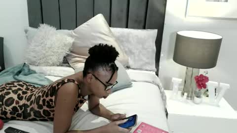 Snapshot of sasyylissaa chatting on June 3, 2026, 10:51 am sasyylissaa online show from June 3, 2026, 10:51 am