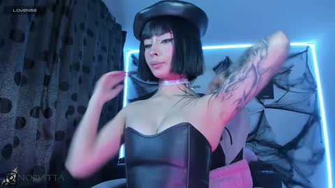    im expecting 300 thumbs up on my altar online show from October 28, 2025, 11:18 pm