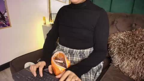 Snapshot of saturningsweets chatting on February 26, 2026, 2:16 pm Saturningsweets online show from February 26, 2026, 2:16 pm