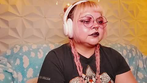 Gina George online show from May 15, 2026, 11:56 pm