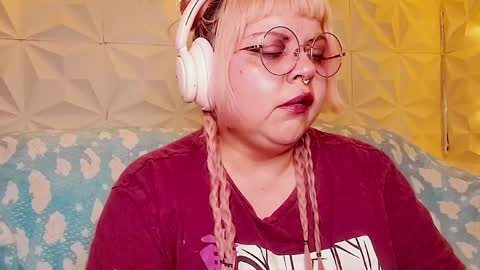 Gina George online show from May 16, 2026, 12:29 am