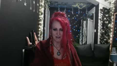 SaucySky online show from February 9, 2025, 3:32 am