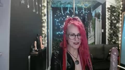 SaucySky online show from September 29, 2025, 9:08 pm