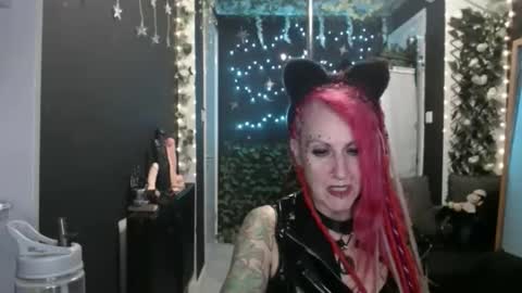 SaucySky online show from October 4, 2025, 8:18 pm