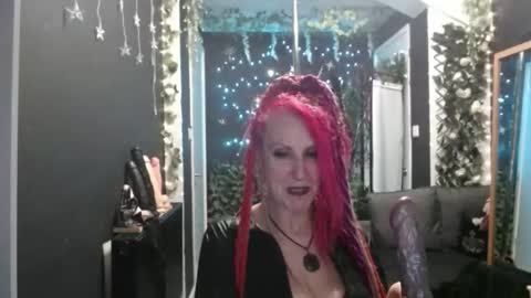 SaucySky online show from November 29, 2025, 8:45 pm