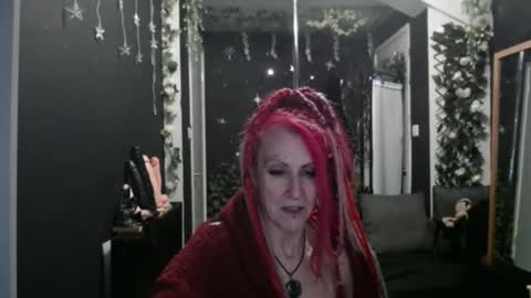 SaucySky online show from November 30, 2025, 8:51 am