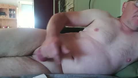 Snapshot of saugeil123 chatting on June 8, 2026, 8:04 am saugeil123 online show from June 8, 2026, 8:04 am
