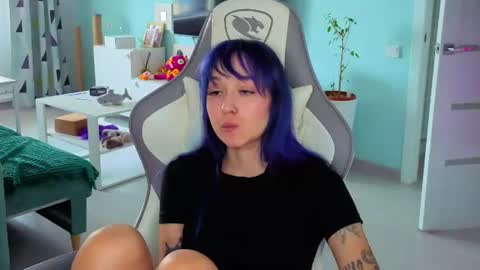 Snapshot of savage_lust_ chatting on July 7, 2026, 7:23 am Ariel online show from July 7, 2026, 7:23 am