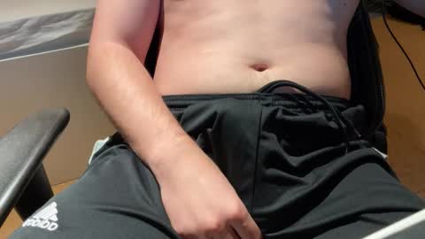 Snapshot of savagegerman chatting on February 20, 2026, 5:13 pm savagegerman online show from February 20, 2026, 5:13 pm