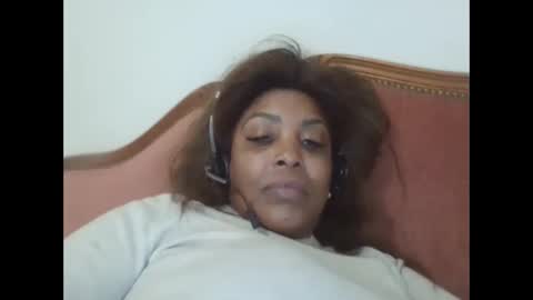 Snapshot of savonsex chatting on February 24, 2025, 8:25 pm savonsex online show from February 24, 2025, 8:25 pm