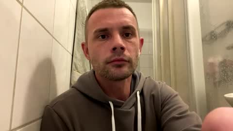 Snapshot of sawa08051989 chatting on October 19, 2025, 1:28 am chamomile online show from October 19, 2025, 1:28 am