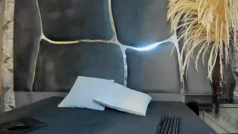 Snapshot of saxybunnyandjayzy chatting on February 14, 2026, 10:50 pm Bunny and Jayzy online show from February 14, 2026, 10:50 pm