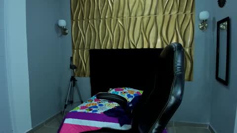 sayd_23 online show from March 5, 2025, 2:36 am