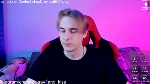 sayfer online show from February 26, 2025, 7:38 pm