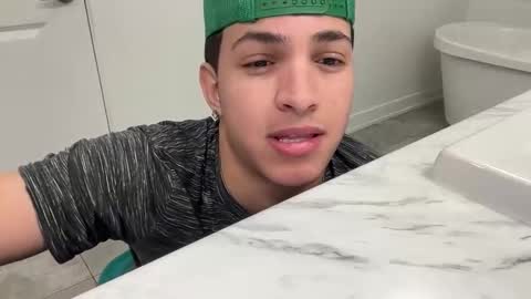 Snapshot of sbouchikh03 chatting on December 18, 2025, 8:09 am sbouchikh03 online show from December 18, 2025, 8:09 am