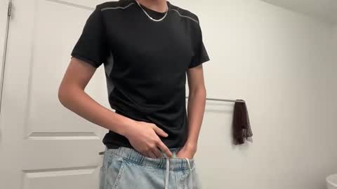 Snapshot of sbouchikh03 chatting on December 23, 2025, 4:54 am sbouchikh03 online show from December 23, 2025, 4:54 am