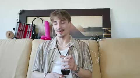 Snapshot of scaleslayer chatting on February 4, 2025, 2:53 pm Mike online show from February 4, 2025, 2:53 pm