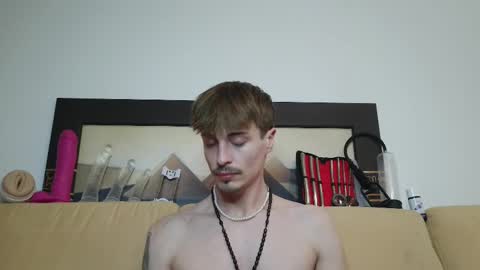 Snapshot of scaleslayer chatting on February 18, 2025, 8:03 pm Mike online show from February 18, 2025, 8:03 pm