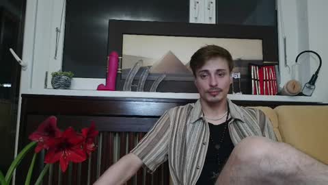 Snapshot of scaleslayer chatting on February 23, 2025, 6:01 pm Mike online show from February 23, 2025, 6:01 pm