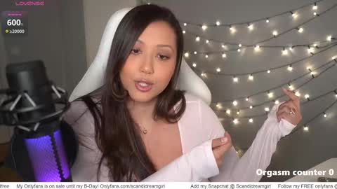 Snapshot of scandidreamgirl chatting on March 4, 2025, 6:39 pm Cara online show from March 4, 2025, 6:39 pm