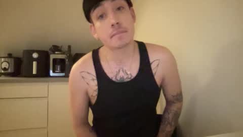 Snapshot of scandinasianboy chatting on March 25, 2026, 11:33 pm scandinasianboy online show from March 25, 2026, 11:33 pm