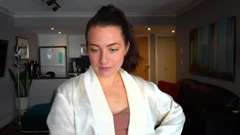 scarlajade online show from April 24, 2026, 11:51 pm