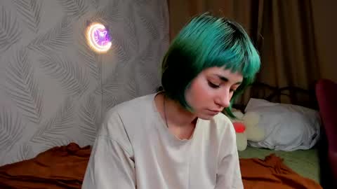 Snapshot of scarle_whisper chatting on May 30, 2026, 10:01 am Emmy online show from May 30, 2026, 10:01 am