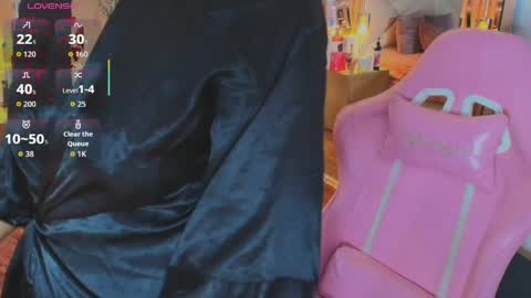 scarleett_ebony online show from April 18, 2026, 7:07 pm