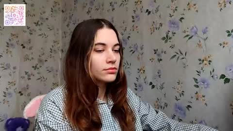 Kira online show from November 7, 2025, 9:31 am