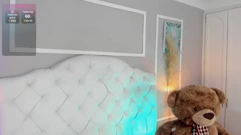 Snapshot of scarlet__hill chatting on December 13, 2024, 1:33 pm scarlet hill online show from December 13, 2024, 1:33 pm