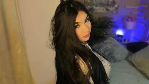 Snapshot of scarlet__hill chatting on January 17, 2025, 12:53 am scarlet hill online show from January 17, 2025, 12:53 am