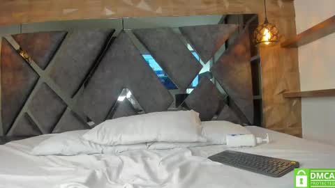 scarlet__jones_ online show from September 26, 2025, 8:24 pm